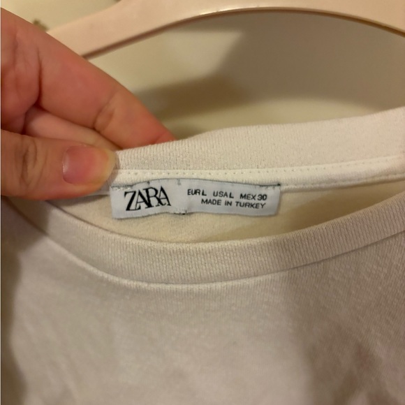 Zara colorblocked yellow and white sweatshirt - Picture 2 of 6